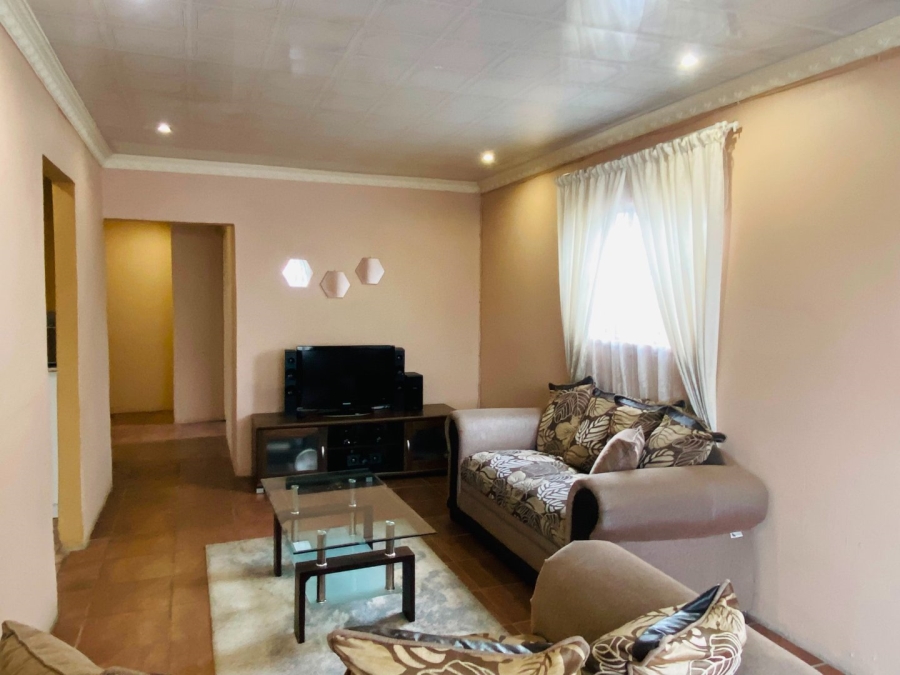 3 Bedroom Property for Sale in Browns Farm Western Cape